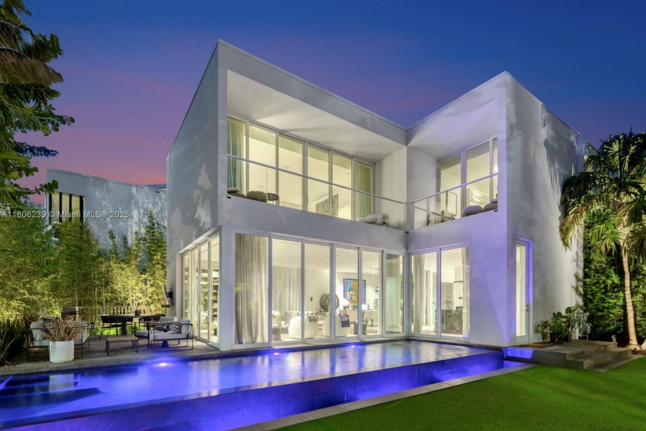 4700 N Meridian Ave, Miami Beach, FL 33140 Photo