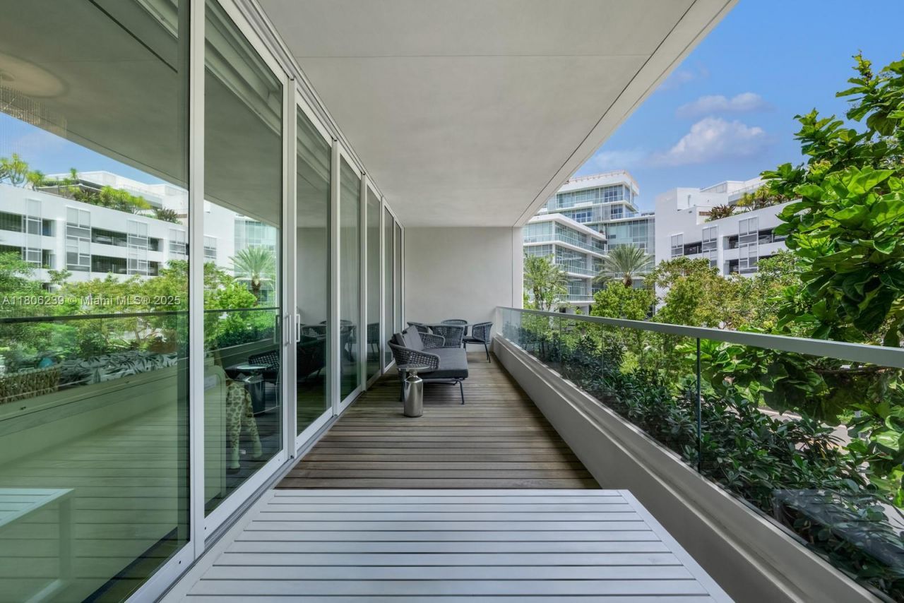 4700 N Meridian Ave, Miami Beach, FL 33140 Photo