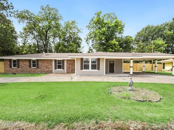 414 Avenue A, Opelousas, LA 70570