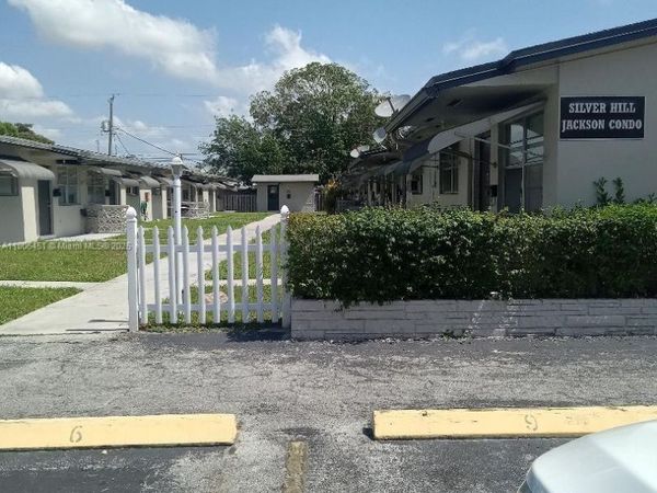 2901 Jackson St, Unit 3, Hollywood, FL 33020