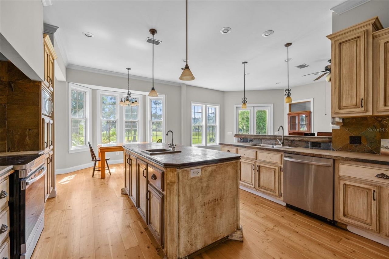 10852 89th Road, Live Oak, FL 32060 Photo