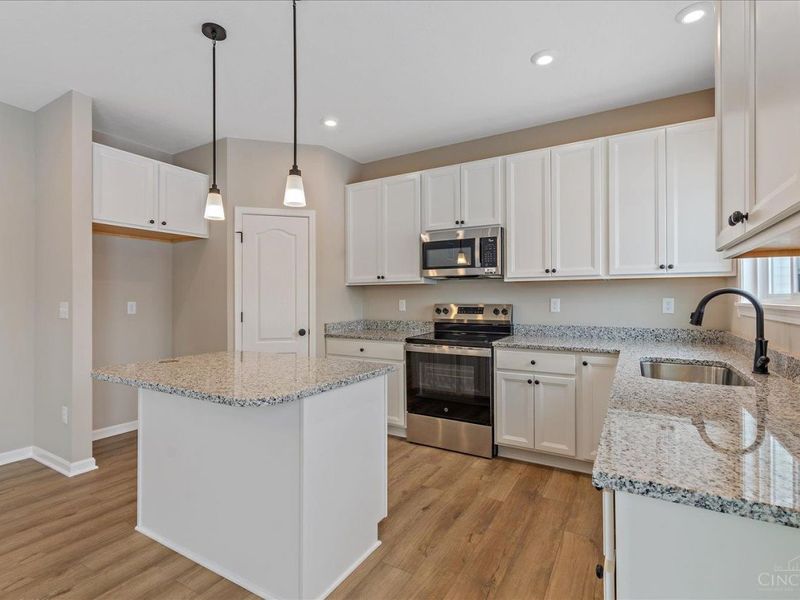 2030 Pebble Grove Way, Goshen Twp, OH 45122 Photo 4