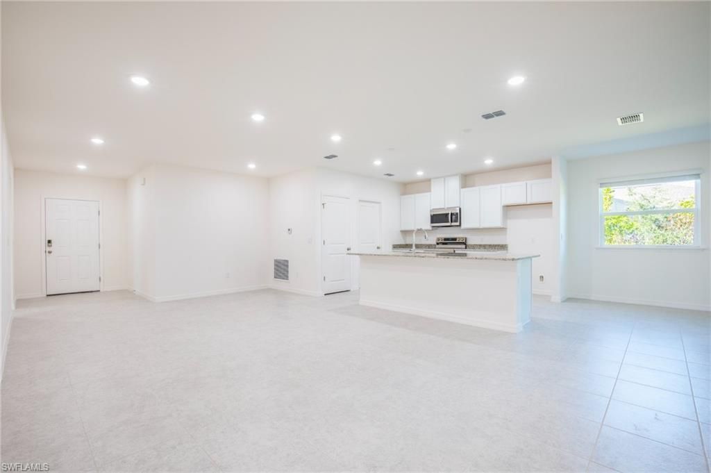 407 SW 19th Ave, Cape Coral, FL 33991 Photo