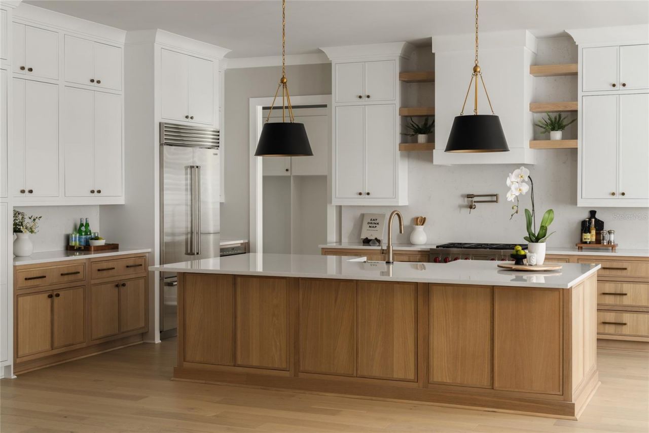 1172 Seville Lane Ne, Saint Petersburg, FL 33704 Photo