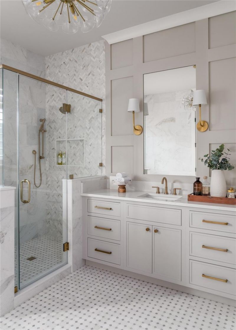 1172 Seville Lane Ne, Saint Petersburg, FL 33704 Photo