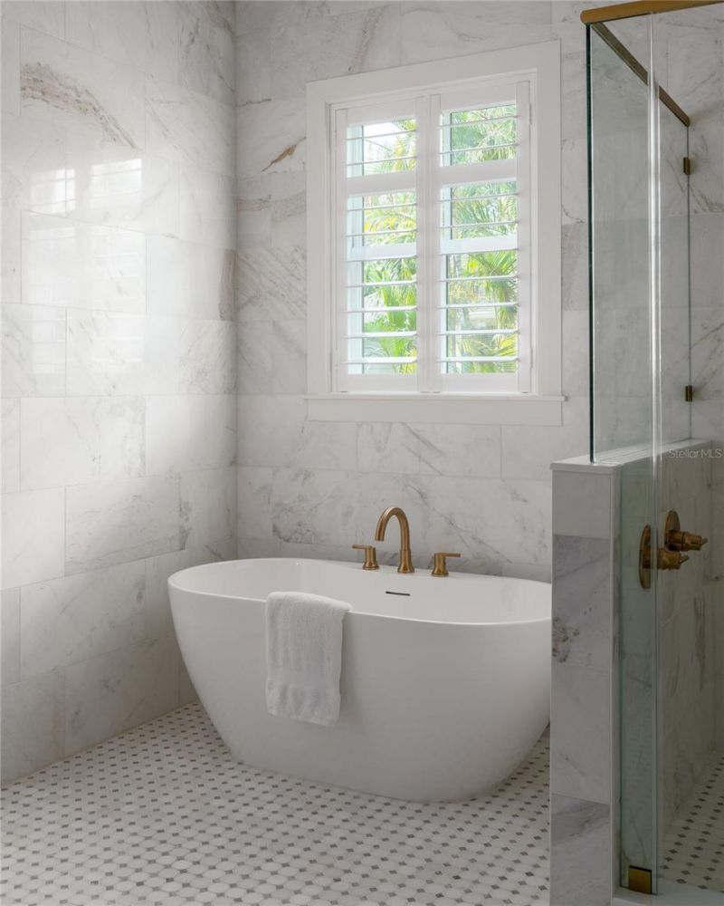 1172 Seville Lane Ne, Saint Petersburg, FL 33704 Photo