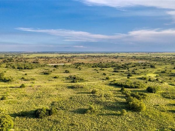 N 1680 Road, Sweetwater, OK 73666