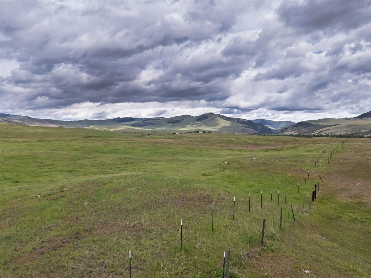 Nhn Plant Lane, Arlee, MT 59821 Main Photo