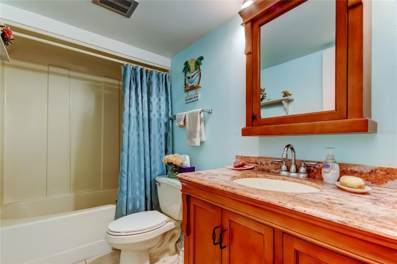 7465 Bay Island Drive S, Unit 213, South Pasadena, FL 33707 Photo