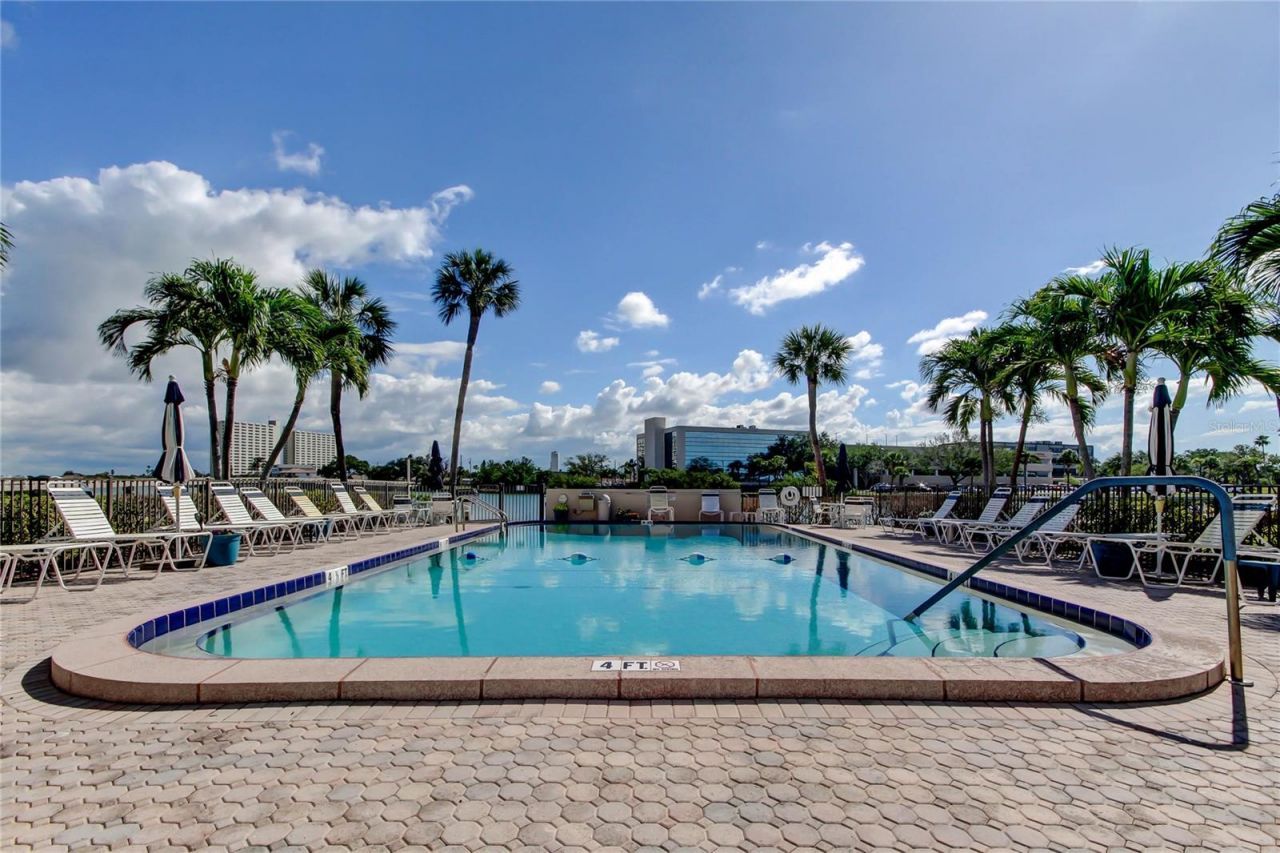 7465 Bay Island Drive S, Unit 213, South Pasadena, FL 33707 Photo