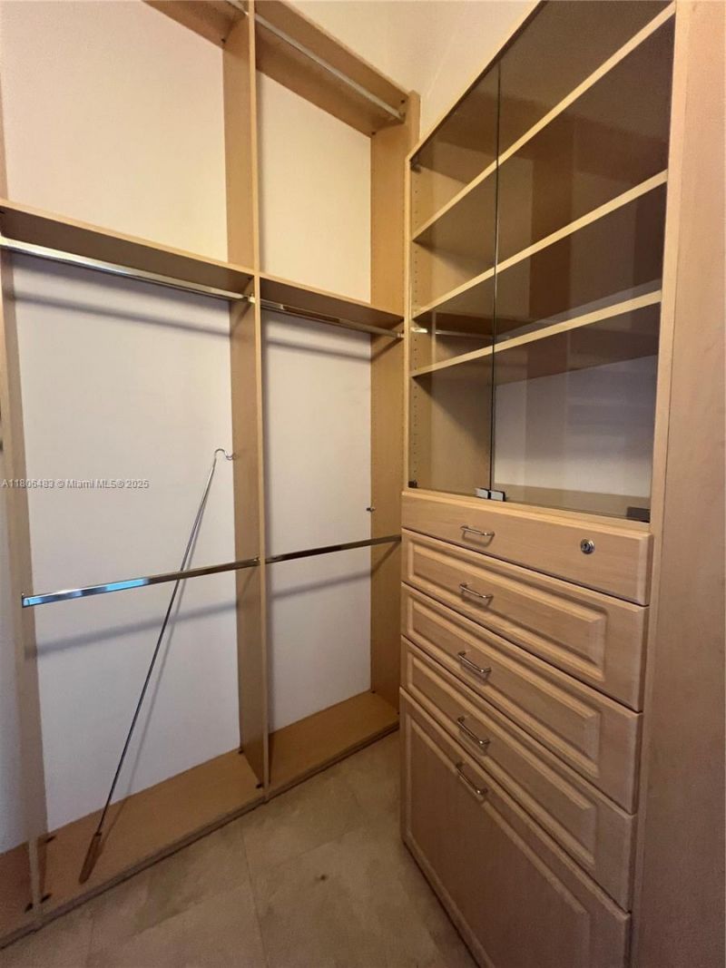 808 Brickell Key Dr, Unit 404, Miami, FL 33131 Photo