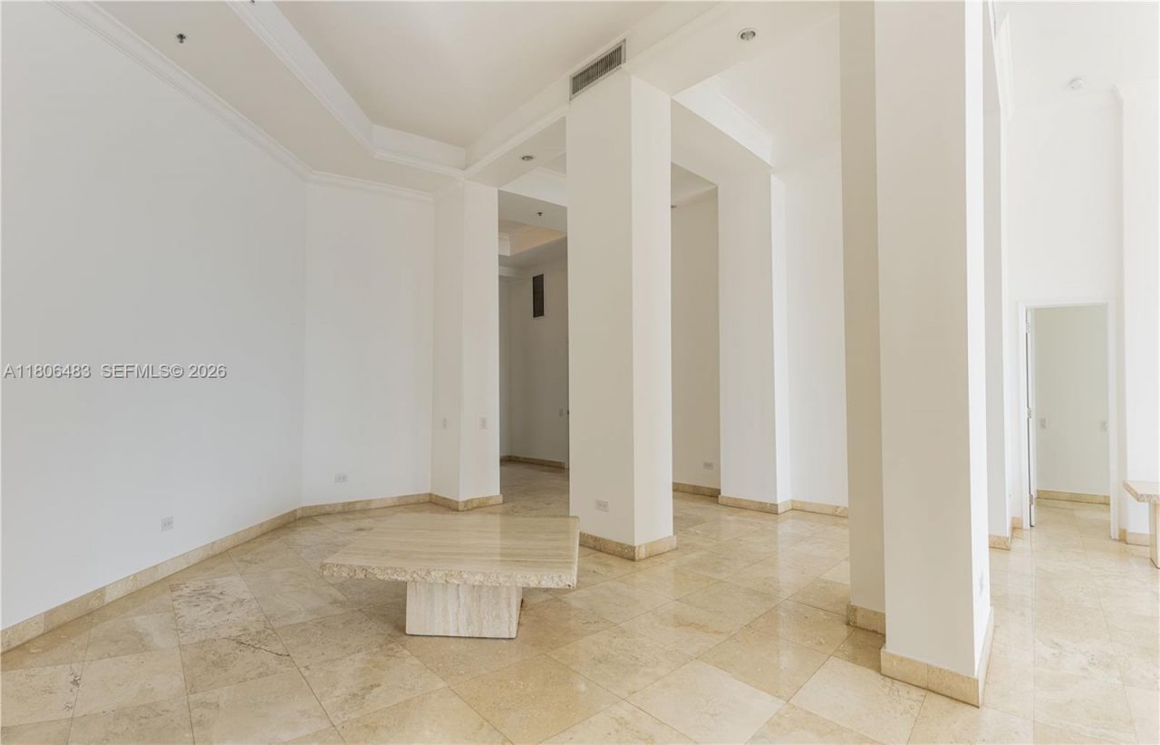 808 Brickell Key Dr, Unit 404, Miami, FL 33131 Photo