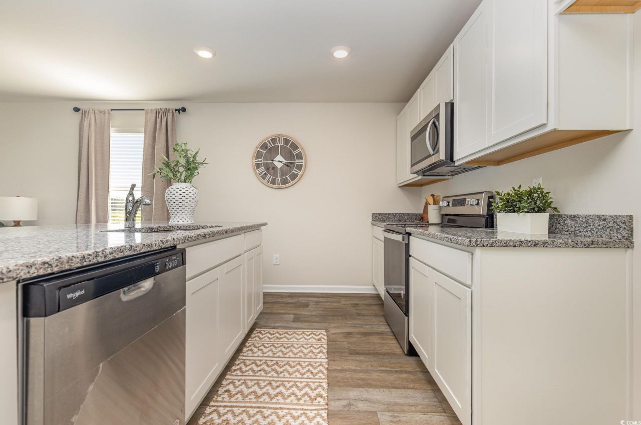 7382 Meadow Walk Loop Photo 4