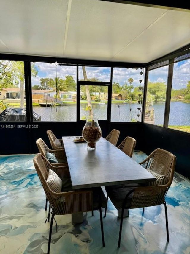 8992 Palm Tree Ln, Unit 8992, Pembroke Pines, FL 33024 Photo