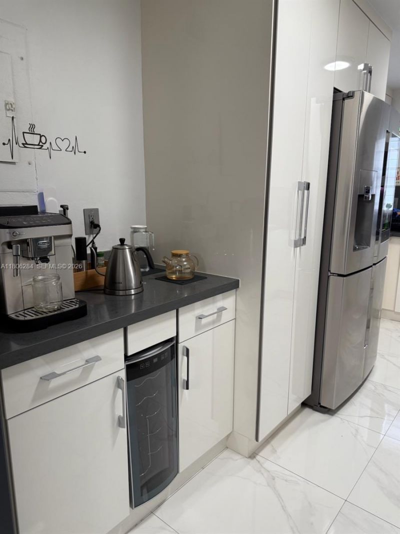 8992 Palm Tree Ln, Unit 8992, Pembroke Pines, FL 33024 Photo