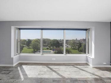 1300 E LAFAYETTE Street, Detroit, MI 48207