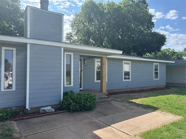 401 S Ave. H, Olney, TX 76374