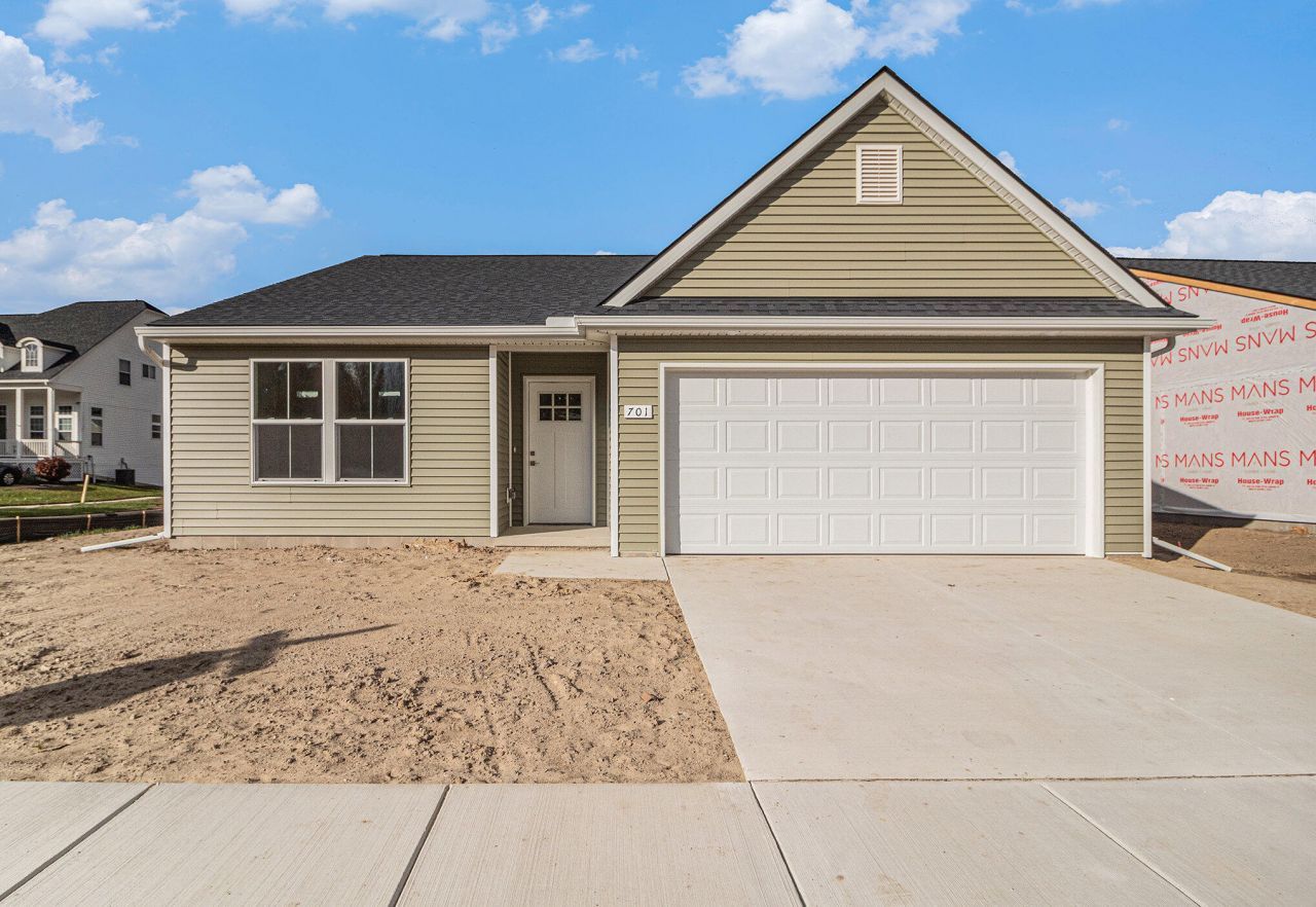 717 Jefferson Lane, Milan, MI 48160 Main Photo