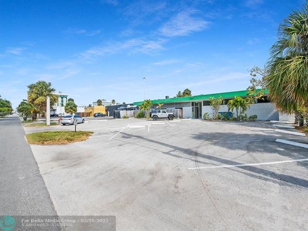 2700 E Oakland Park Boulevard, Fort Lauderdale, FL 33306