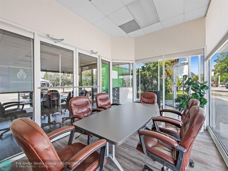 2700 E Oakland Park Boulevard, Fort Lauderdale, FL 33306 Photo