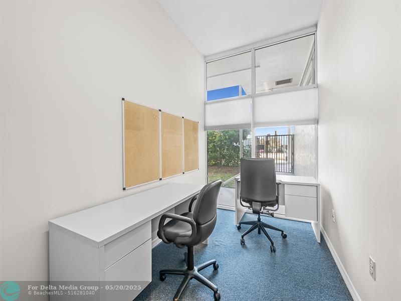 2700 E Oakland Park Boulevard, Fort Lauderdale, FL 33306 Photo