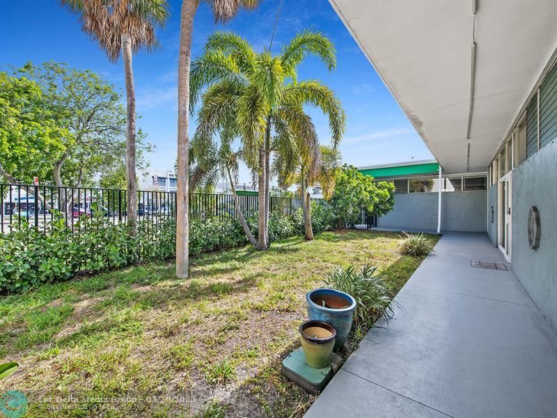 2700 E Oakland Park Boulevard, Fort Lauderdale, FL 33306 Photo