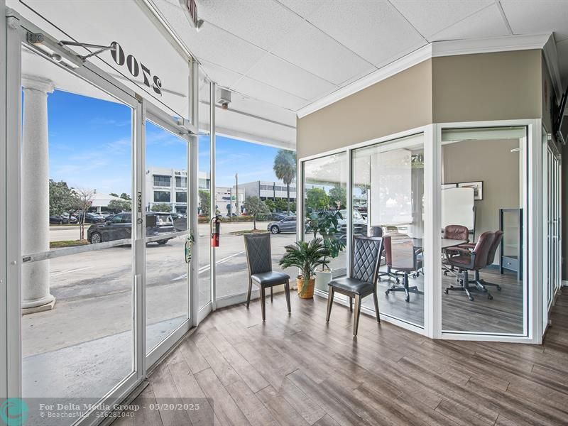 2700 E Oakland Park Boulevard, Fort Lauderdale, FL 33306 Photo