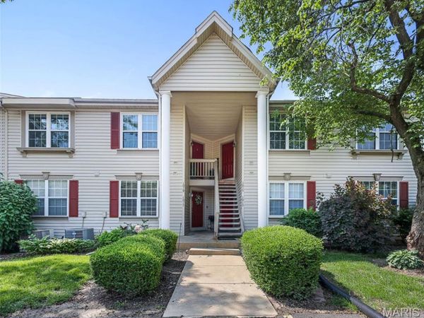 1019 Sugar Creek Ct, Unit 7, St Peters, MO 63376