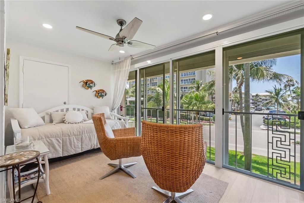 1910 Gulf Shore Blvd N, Unit 204, Naples, FL 34102 Photo