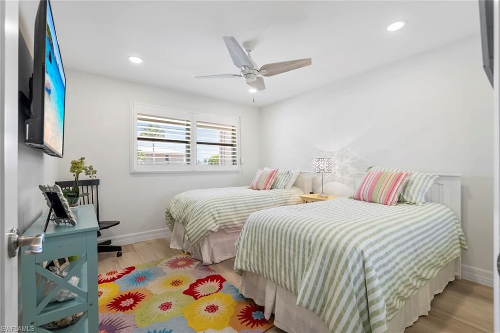1910 Gulf Shore Blvd N, Unit 204, Naples, FL 34102 Photo