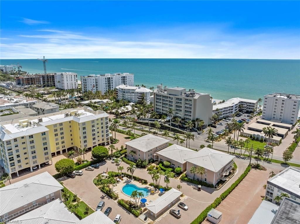 1910 Gulf Shore Blvd N, Unit 204, Naples, FL 34102 Photo