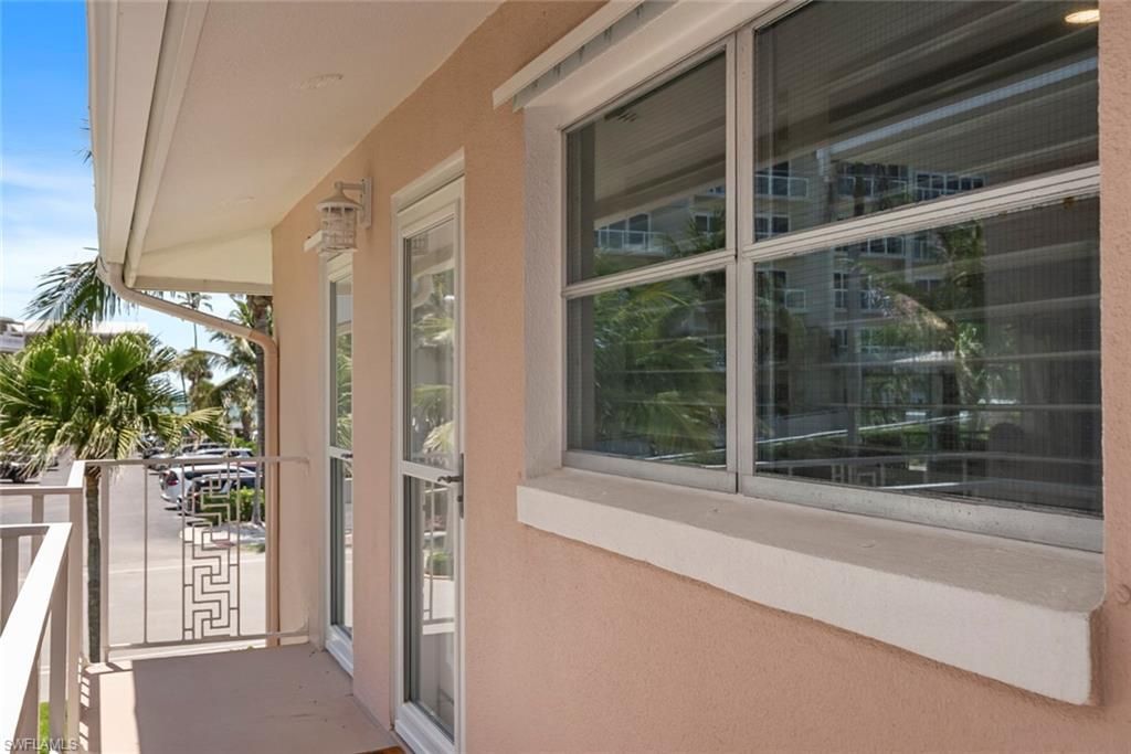 1910 Gulf Shore Blvd N, Unit 204, Naples, FL 34102 Photo