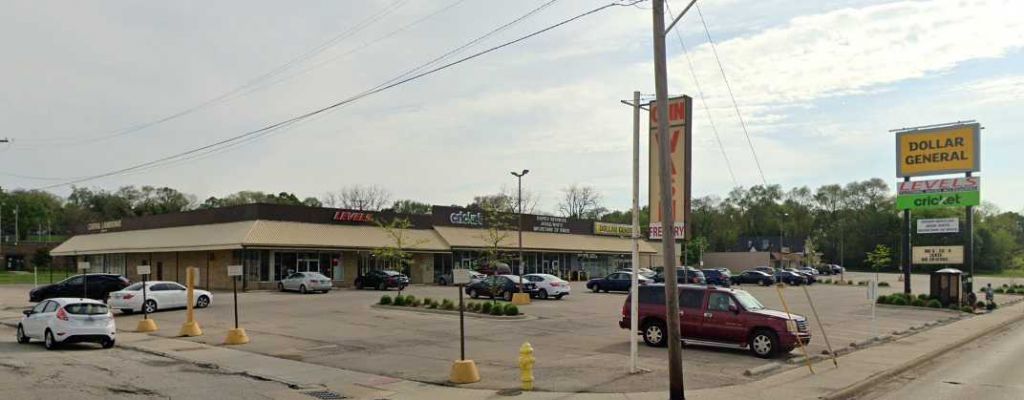 3212 Auburn St, Rockford, IL 61101 Main Photo