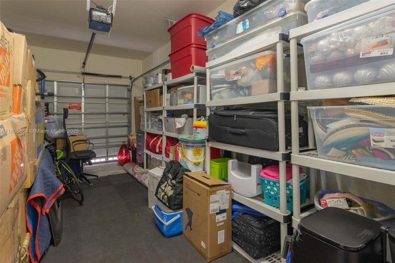 10966 W 33rd Way, Hialeah, FL 33018 Photo