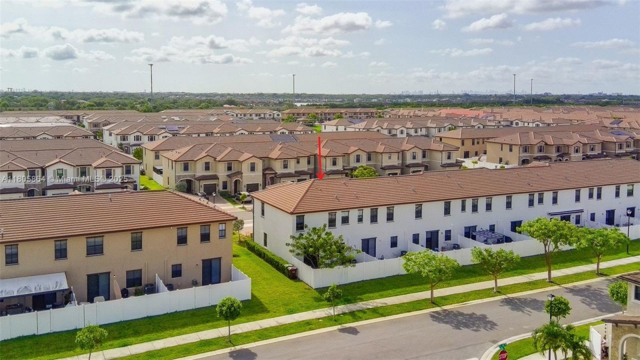 10966 W 33rd Way, Hialeah, FL 33018 Photo