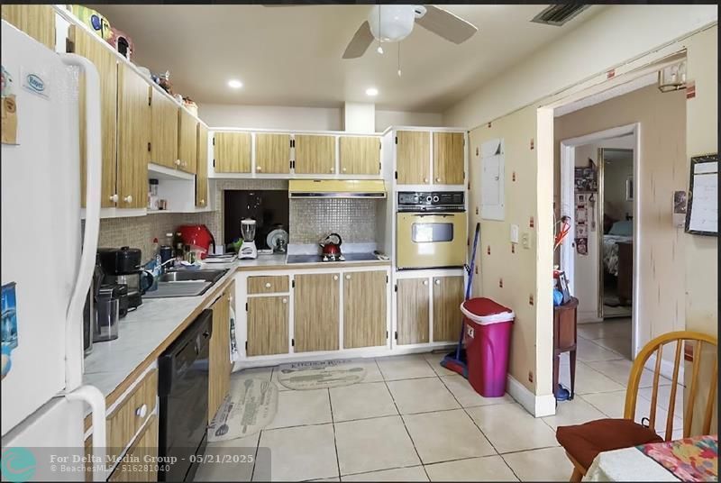 5725 Fernley Drive, Unit 22, West Palm Beach, FL 33415 Photo