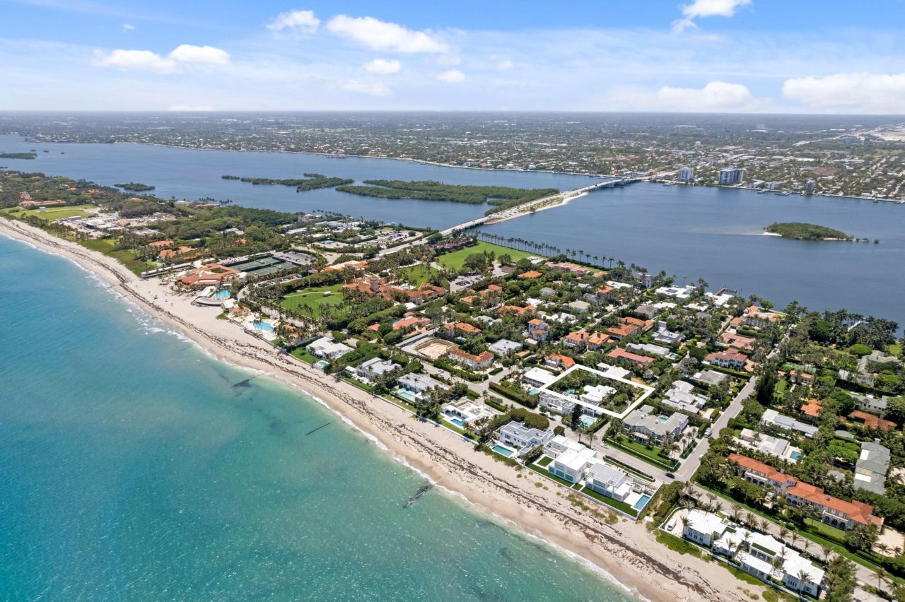 112 Algoma Road, Palm Beach, FL 33480 Photo