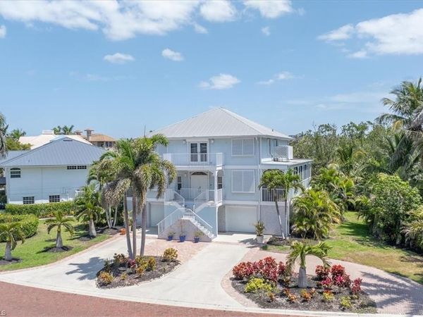 200 Topanga DR, BONITA SPRINGS, FL 34134