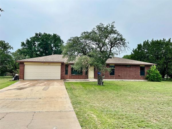 677 County Road 3081 CTR, Lampasas, TX 76550