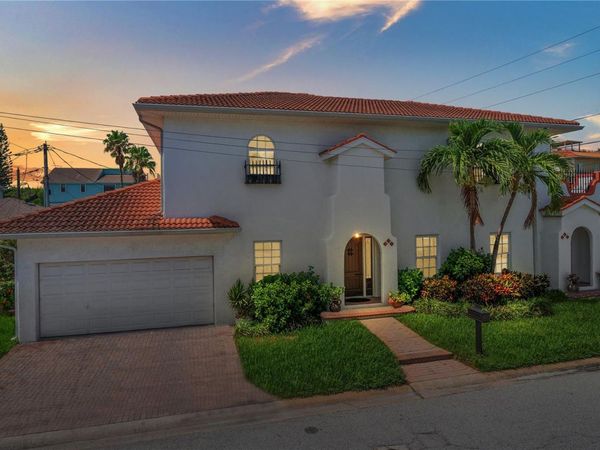 101 E BAY DRIVE, TREASURE ISLAND, FL 33706