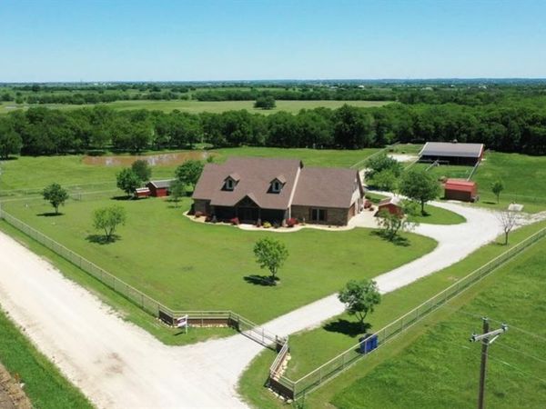 510 County Road 247, Valley View, TX 76272