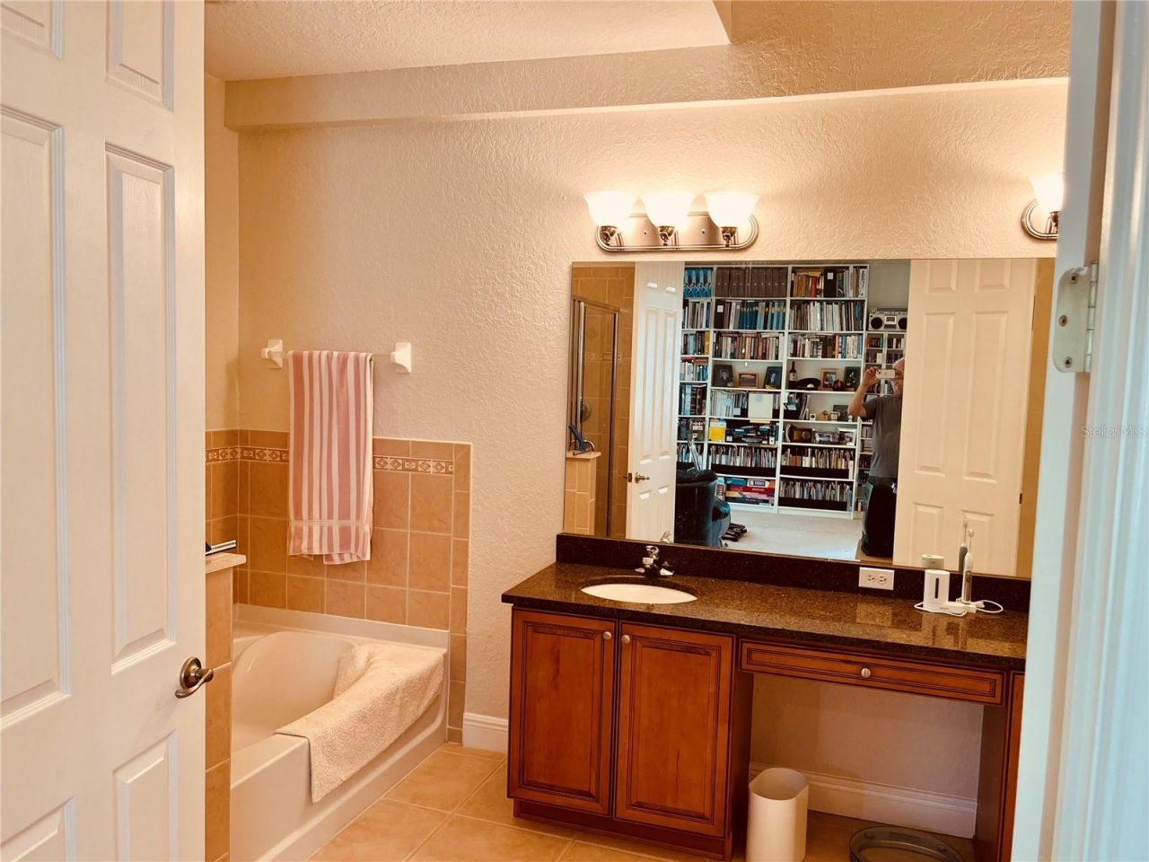 184 Banyan Bay Drive, Saint Petersburg, FL 33705 Photo