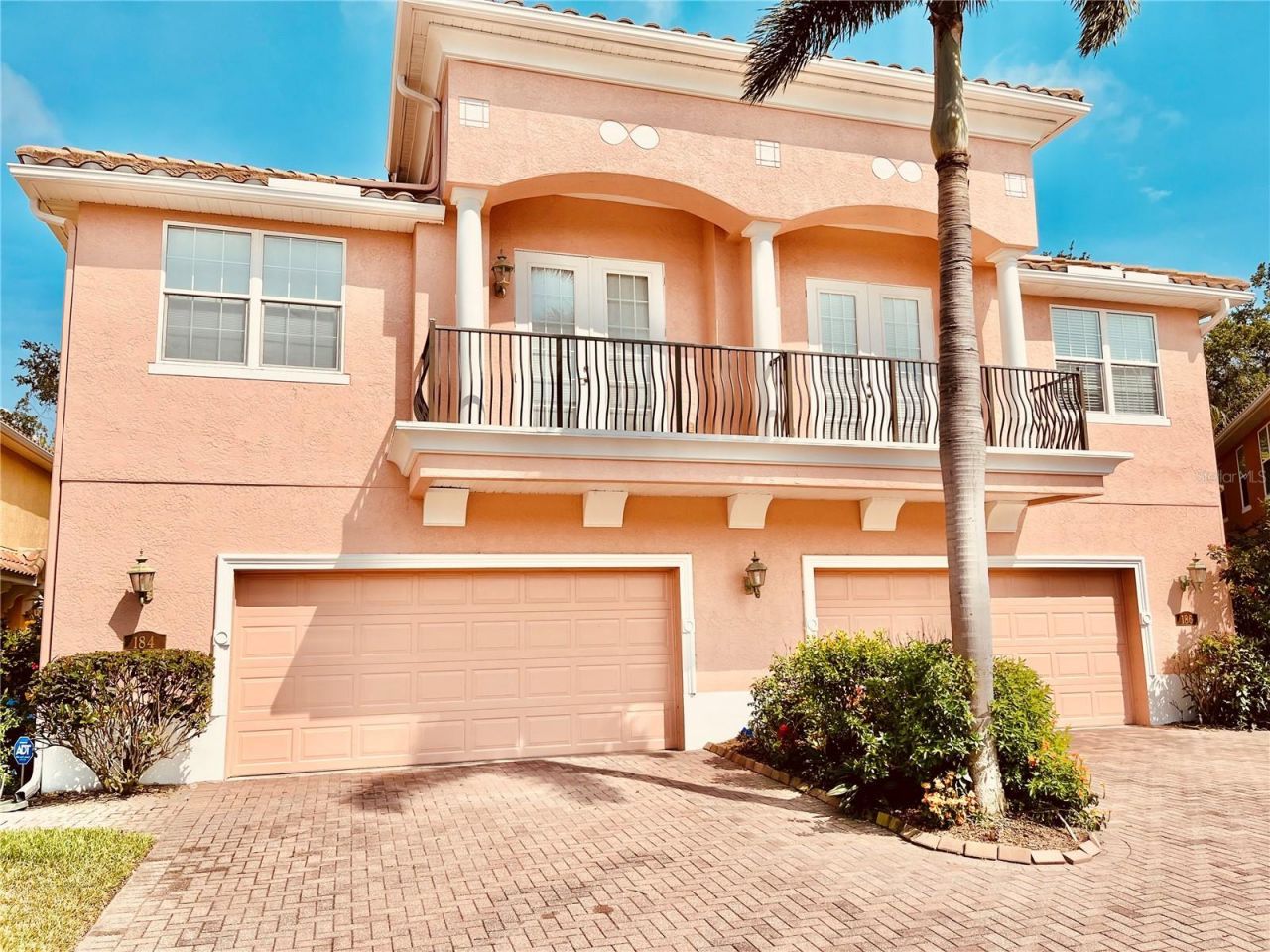 184 Banyan Bay Drive, Saint Petersburg, FL 33705 Photo