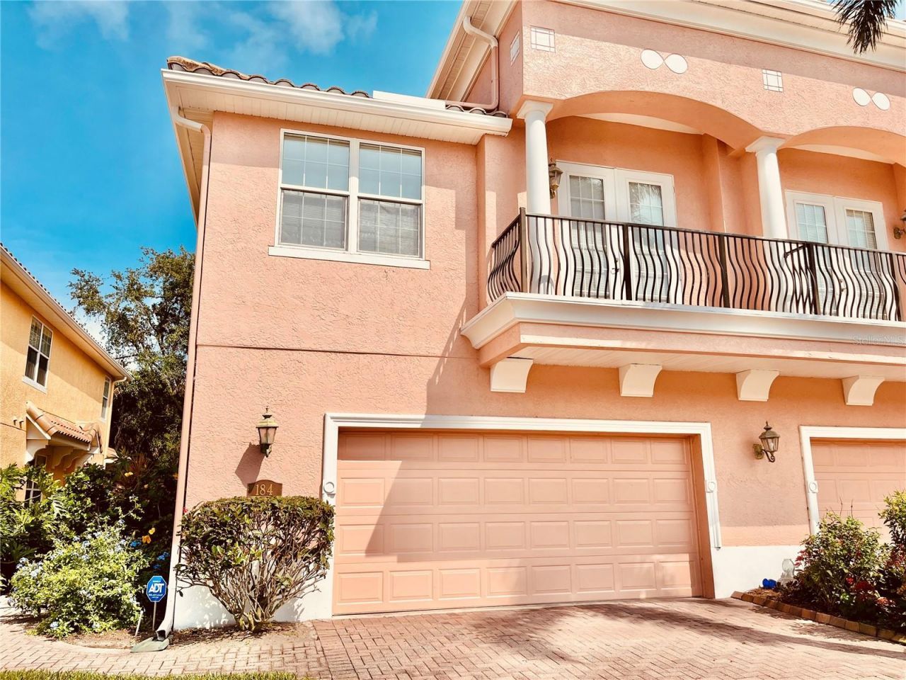 184 Banyan Bay Drive, Saint Petersburg, FL 33705 Photo