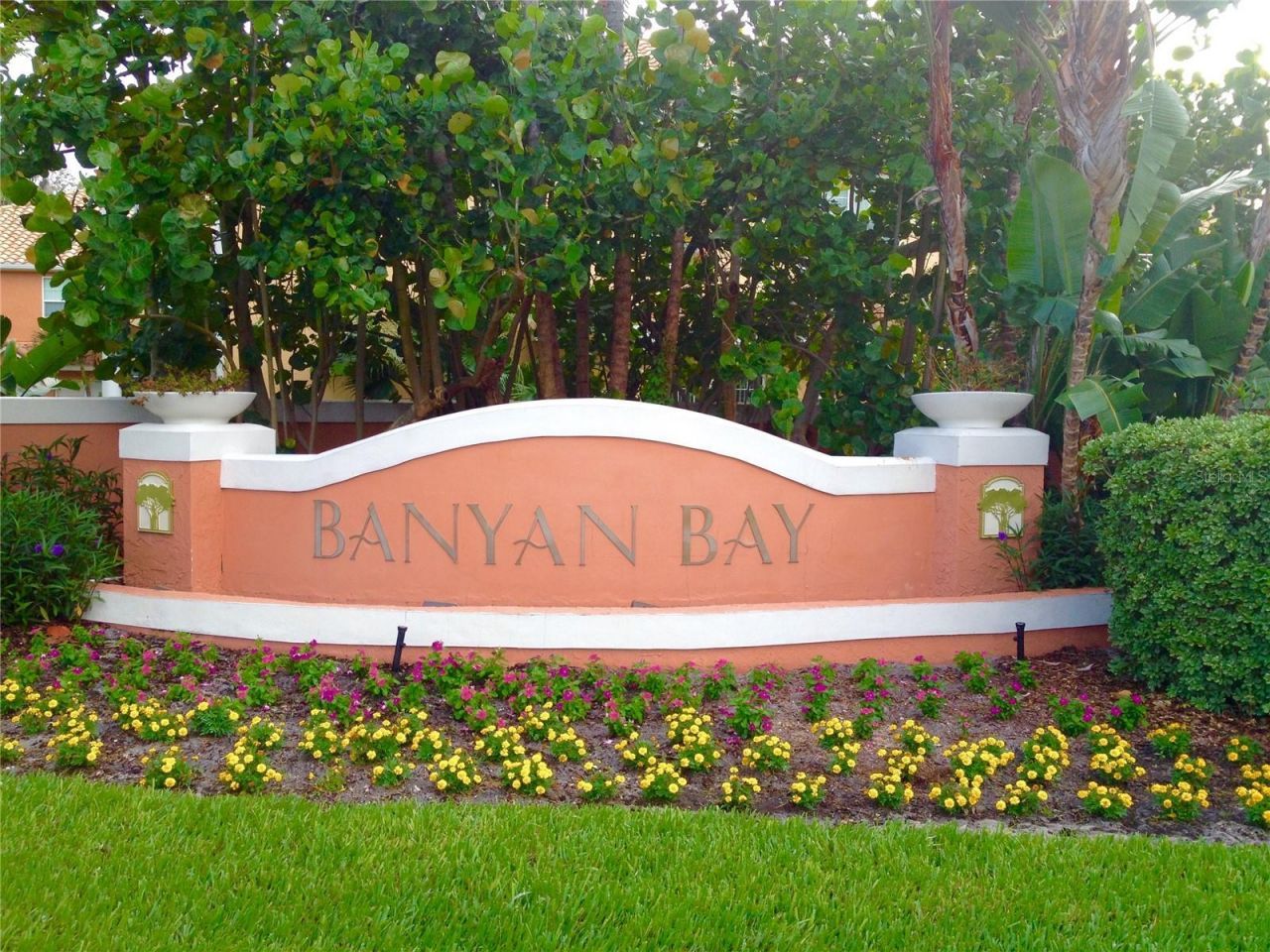 184 Banyan Bay Drive, Saint Petersburg, FL 33705 Photo