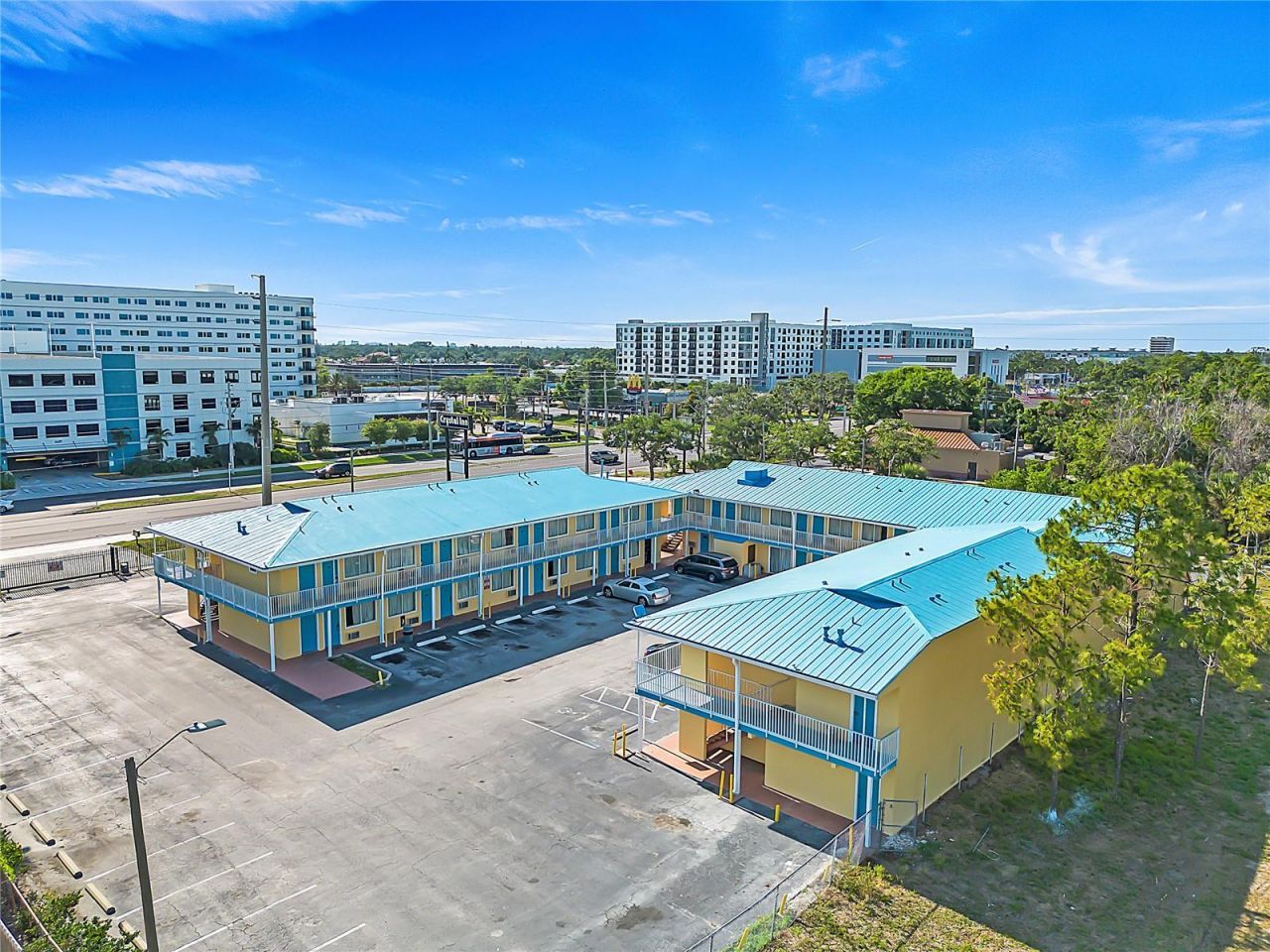 4600 34th Street S, Saint Petersburg, FL 33711 Photo