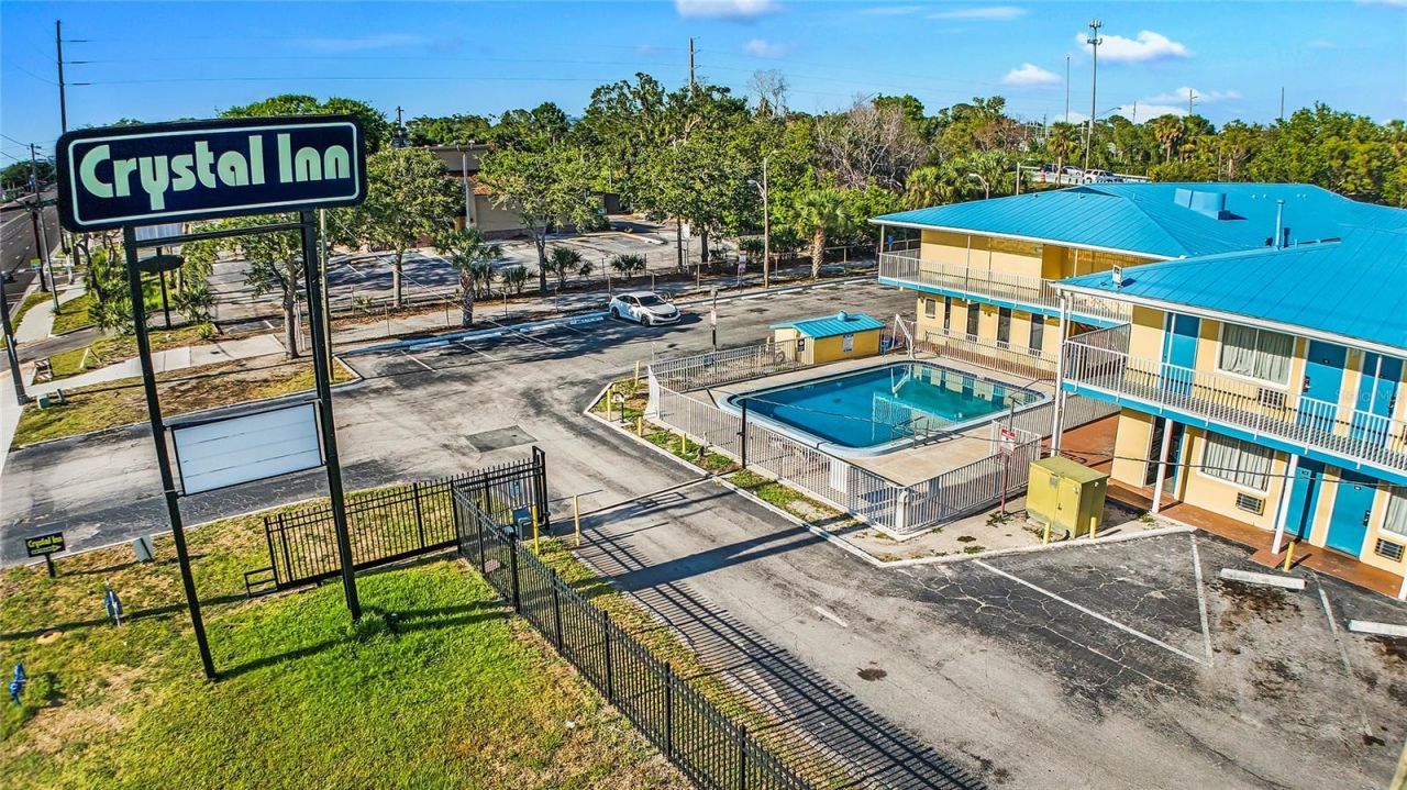 4600 34th Street S, Saint Petersburg, FL 33711 Photo