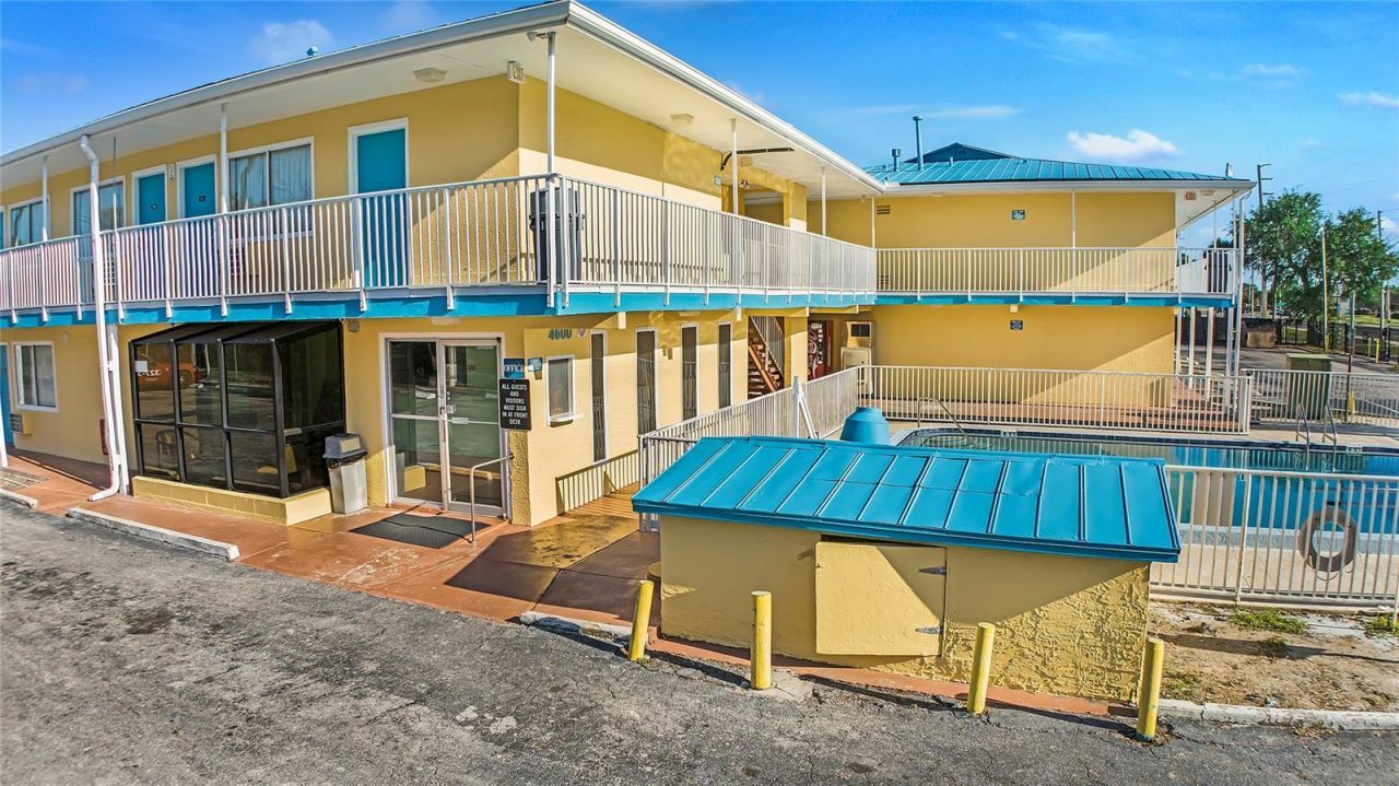 4600 34th Street S, Saint Petersburg, FL 33711 Photo