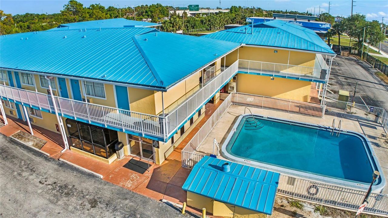 4600 34th Street S, Saint Petersburg, FL 33711 Photo