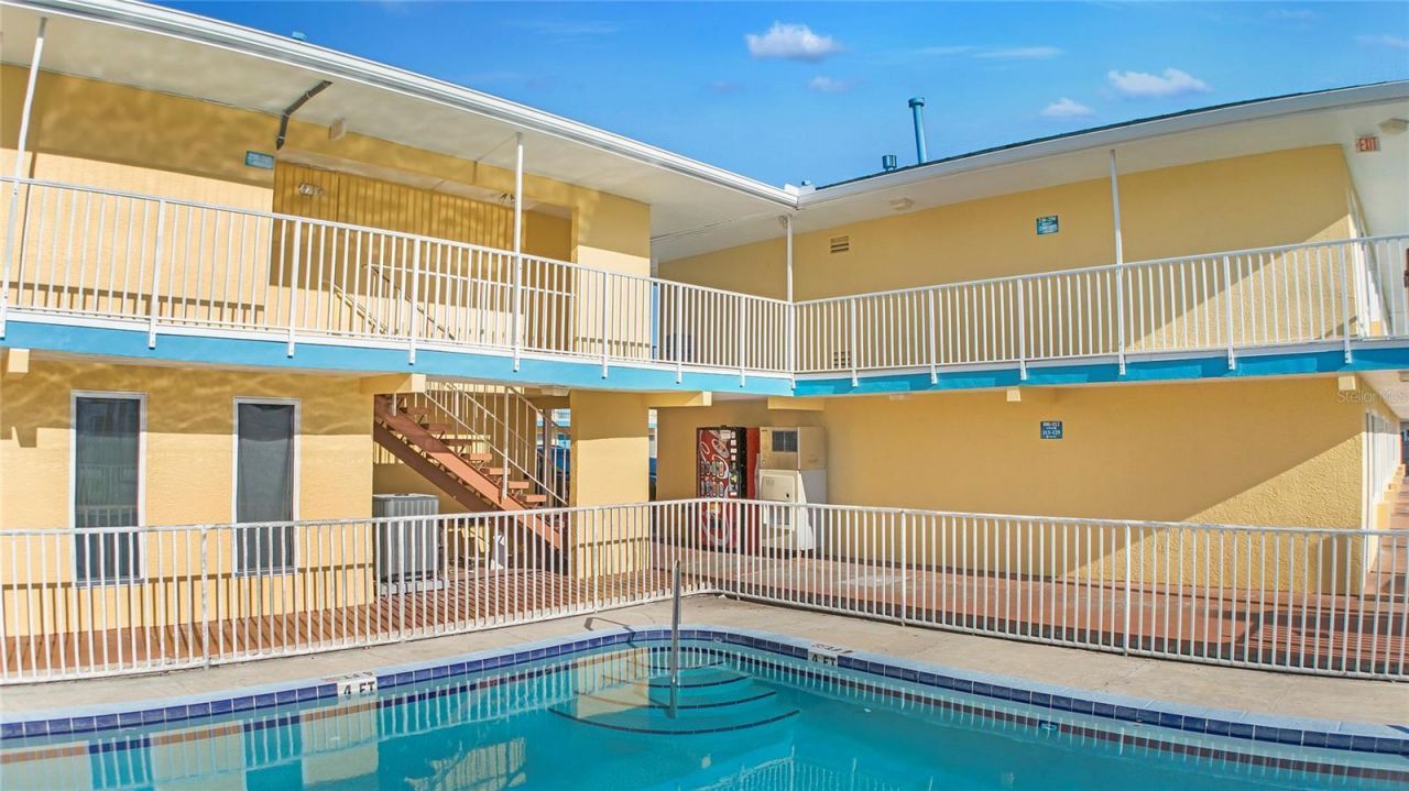 4600 34th Street S, Saint Petersburg, FL 33711 Photo